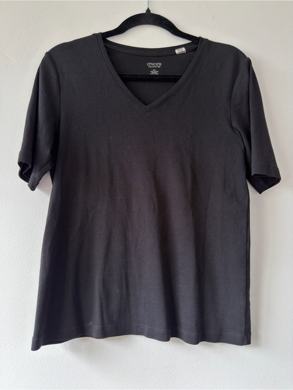 Chicos True Color Tee Black Cotton V-Neck Short Sleeve T-Shirt Womens Size 1 M‎